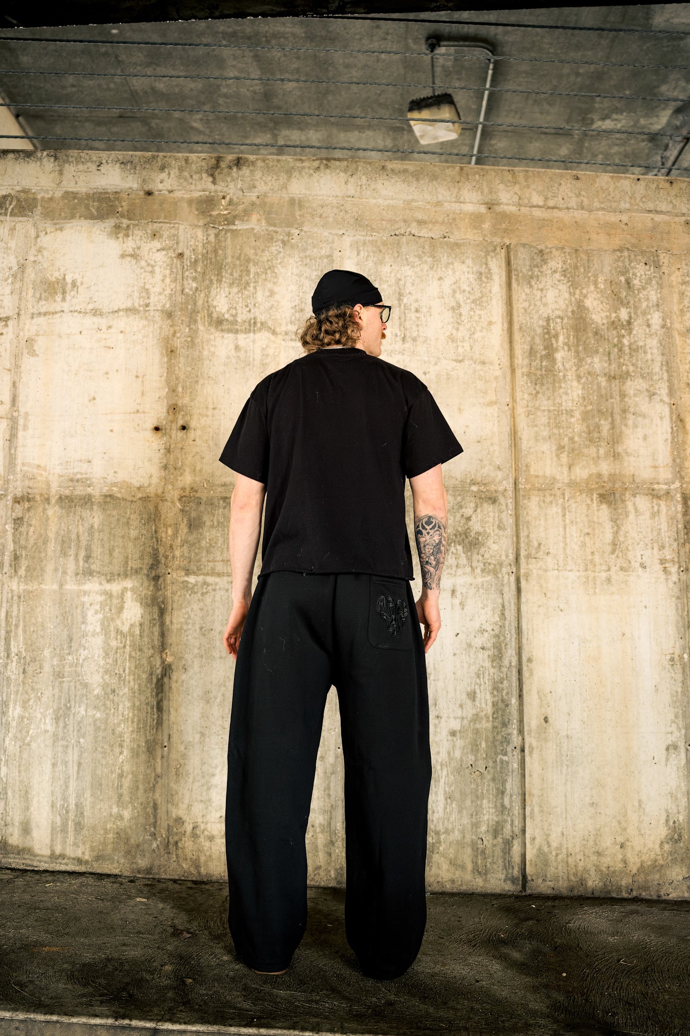 CORE SWEATS - BLACK