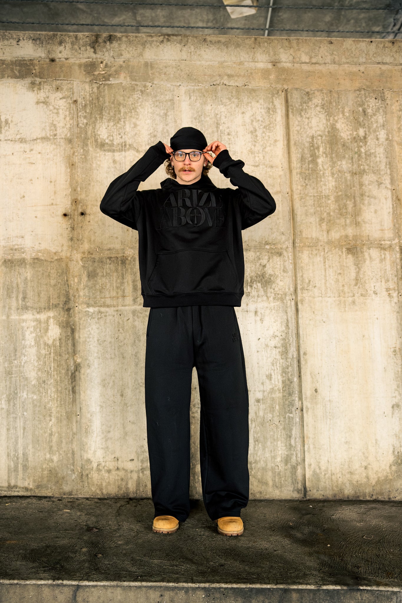 CORE HOODIE - BLACK