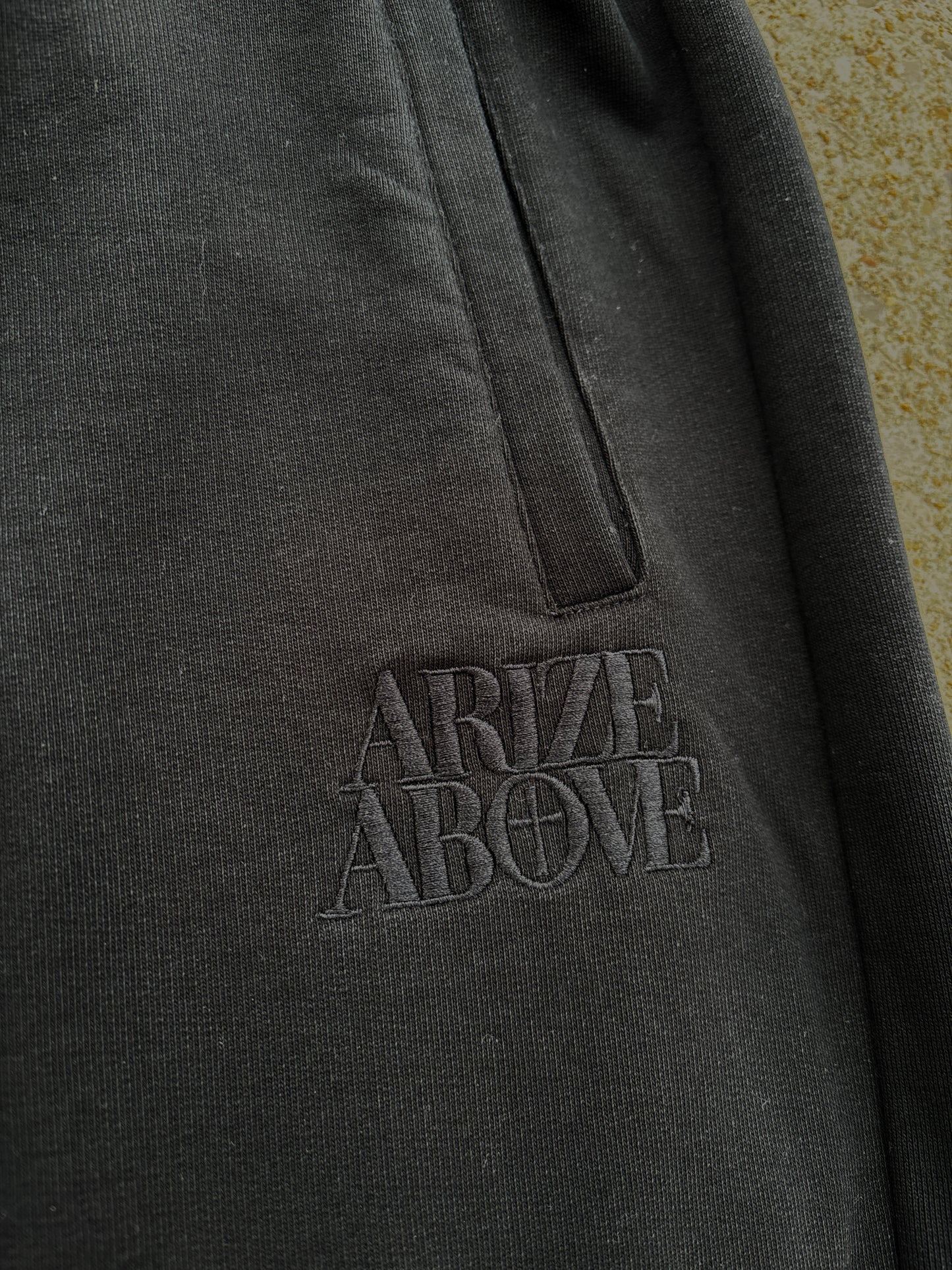 CORE SWEATS - BLACK