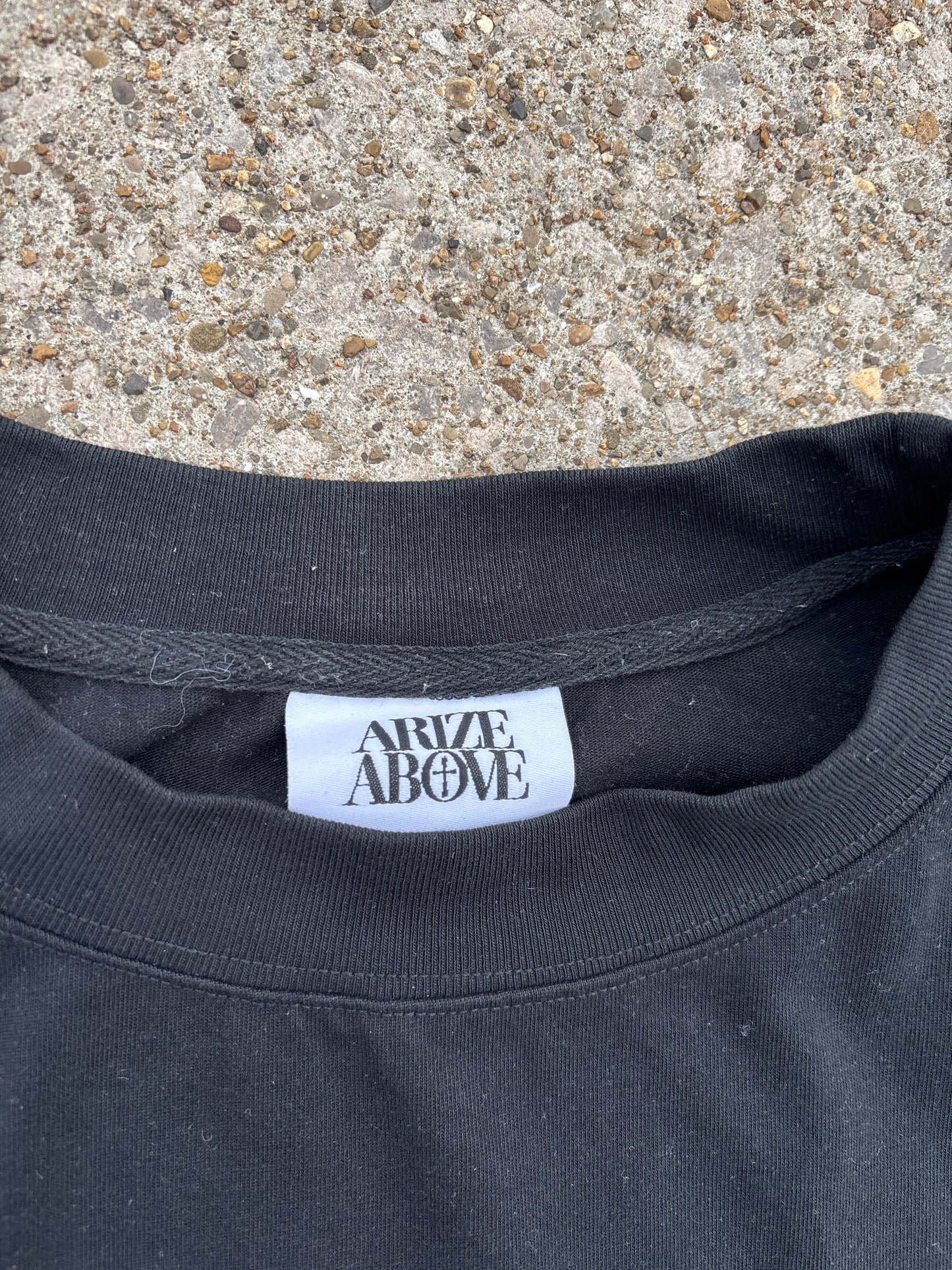 HEARTSET TEE - BLACK
