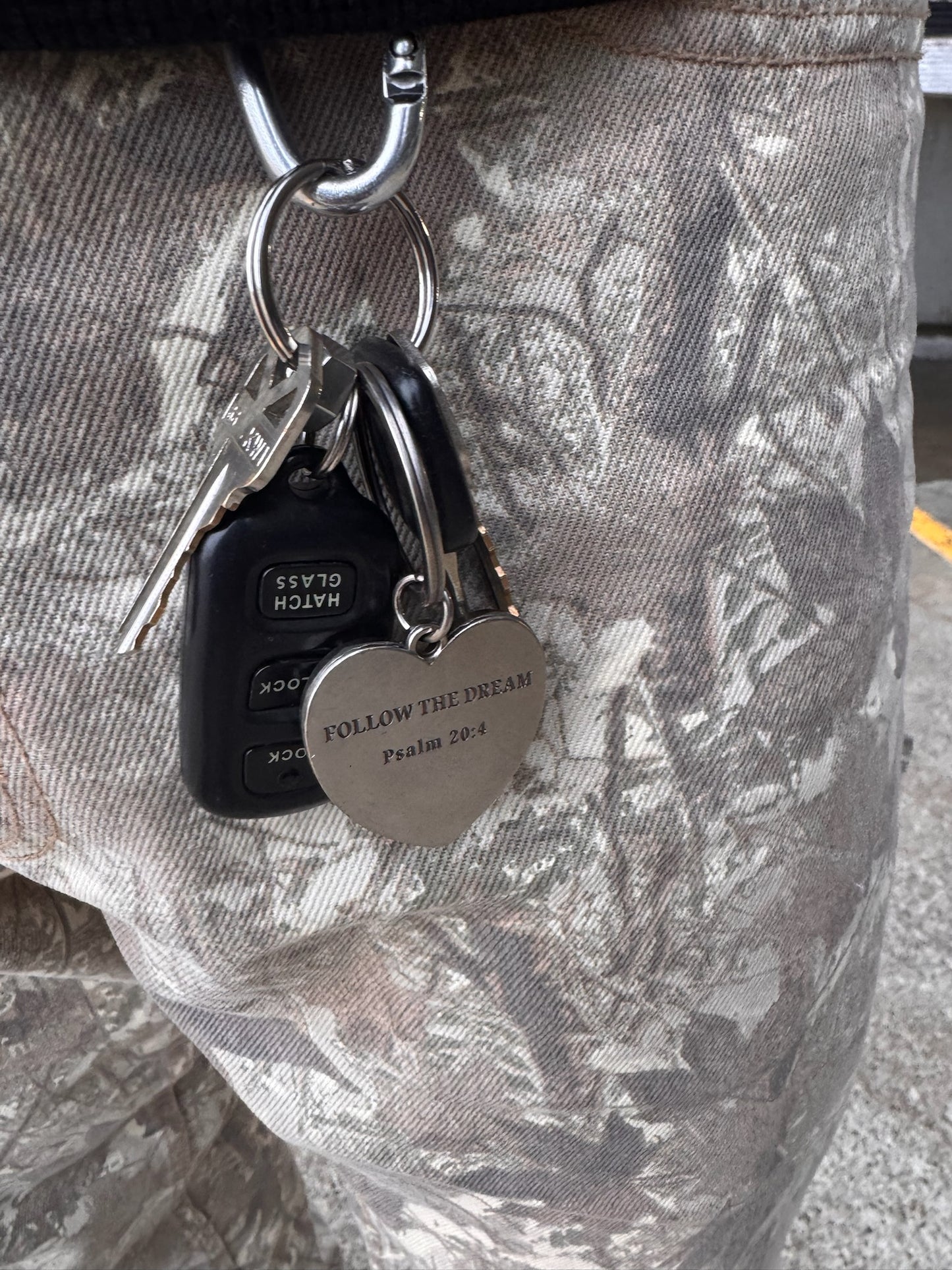HEARTSET KEYCHAIN